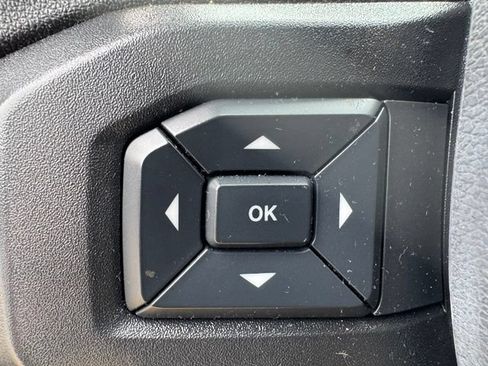 Used 2022 Ford F250 XLT AWD/4WD image 5
