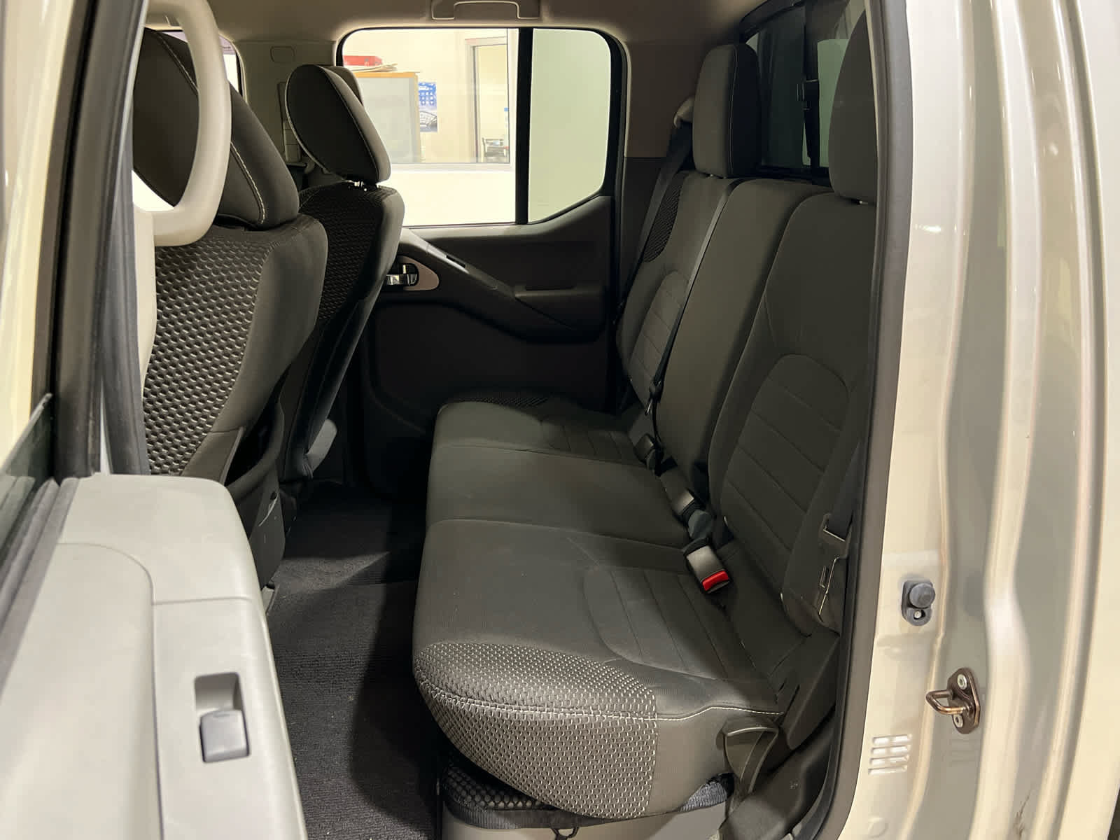Used 2016 Nissan Frontier Desert Runner RWD image 8