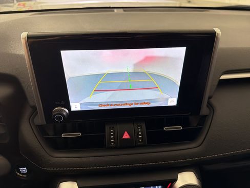 Used 2023 Toyota RAV4 XLE Premium FWD image 27