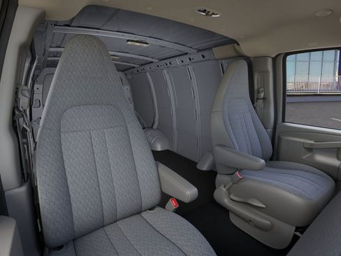 New 2026 Chevrolet Express 2500 image 16