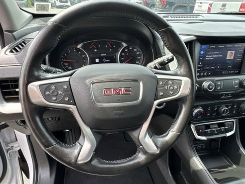 Certified 2022 GMC Terrain SLT w/ Infotainment Package II image 11