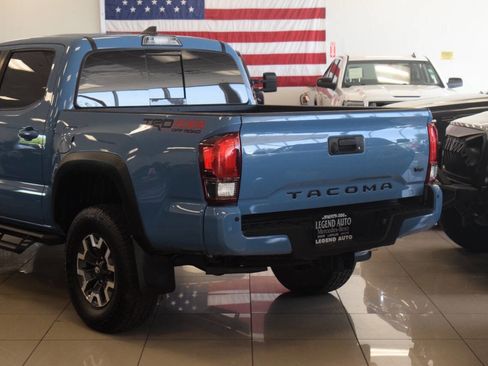 Used 2019 Toyota Tacoma TRD Off-Road w/ Technology Package AWD/4WD image 45