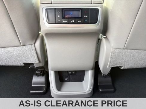 Used 2019 Toyota Highlander XLE AWD/4WD image 20