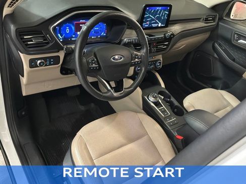 Used 2020 Ford Escape Titanium AWD/4WD image 17