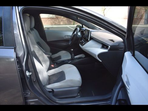 Used 2021 Toyota Corolla SE w/ Carpet Mat Package (TMS) FWD image 31