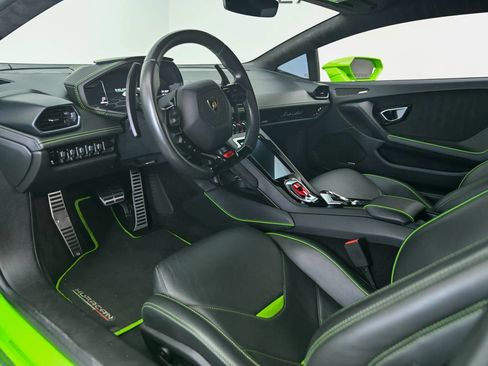 Used 2020 Lamborghini Huracan EVO AWD/4WD image 5