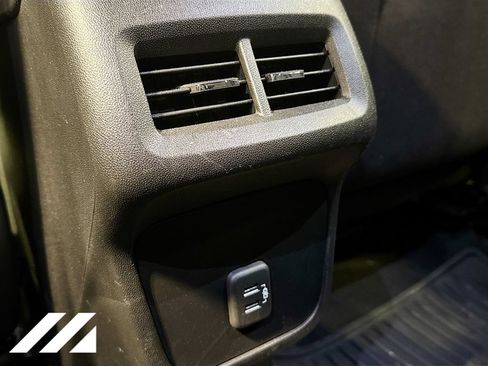 Used 2019 Chevrolet Equinox LT AWD/4WD image 25