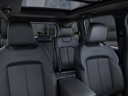 New 2025 Jeep Grand Cherokee Overland w/ Trailer Tow Package AWD/4WD image 26