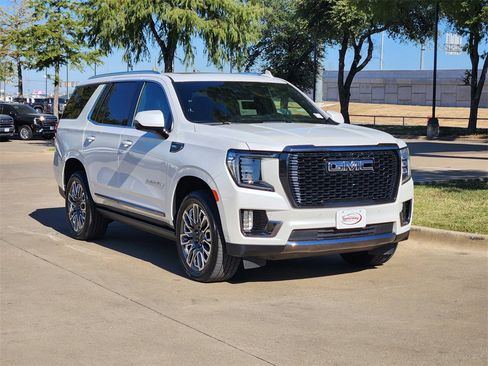 Used 2023 GMC Yukon Denali Ultimate image 3