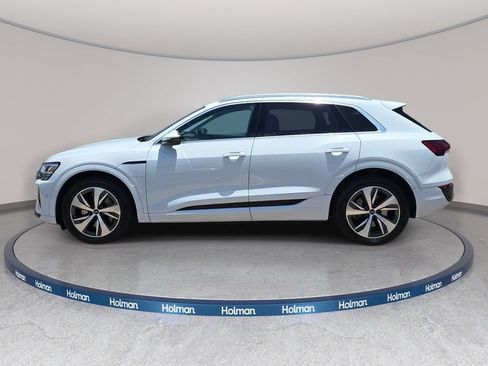 Used 2024 Audi Q8 e-tron Premium Plus w/ Premium Plus Package AWD/4WD image 9