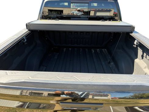 Used 2025 GMC Canyon Elevation w/ Convenience Package AWD/4WD image 11