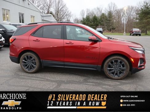 Used 2024 Chevrolet Equinox RS image 1