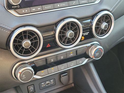 Used 2025 Nissan Sentra SV image 25