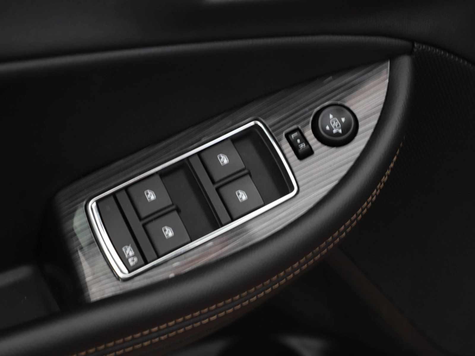 Used 2016 Chevrolet Impala LTZ FWD image 19