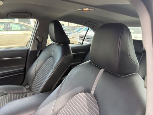 Certified 2022 Toyota Camry SE FWD image 8