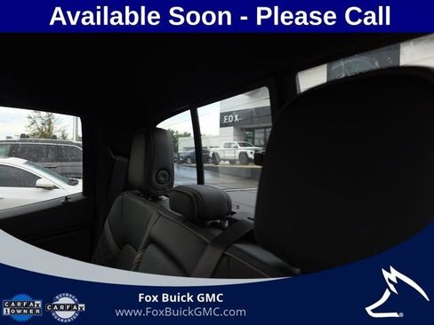 Used 2024 GMC Canyon Denali w/ LPO, Denali Black Edition AWD/4WD image 8