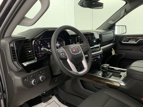 New 2026 GMC Sierra 1500 Elevation image 14