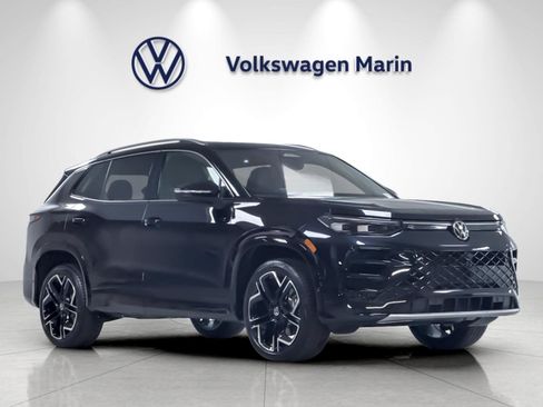 New 2026 Volkswagen Tiguan SEL R-Line AWD/4WD image 7