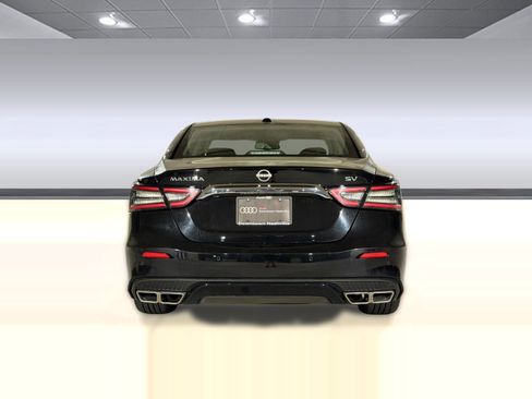 Used 2023 Nissan Maxima SV FWD image 9