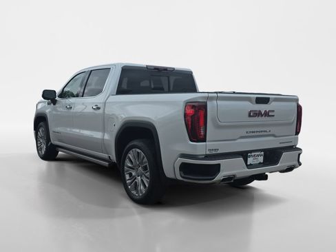 Used 2021 GMC Sierra 1500 Denali w/ Denali Ultimate Package AWD/4WD image 3