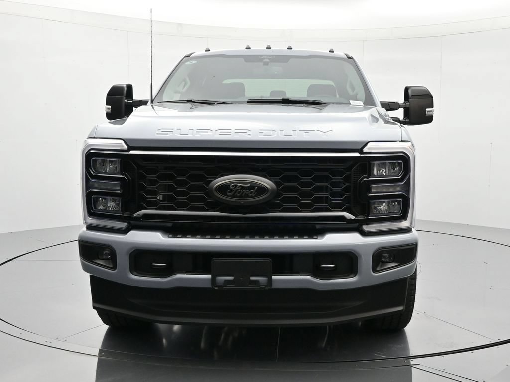 New 2026 Ford F250 Lariat w/ Black Appearance Package AWD/4WD image 2