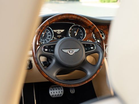 Used 2014 Bentley Mulsanne RWD image 5
