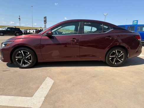 Used 2024 Nissan Sentra SV FWD image 6