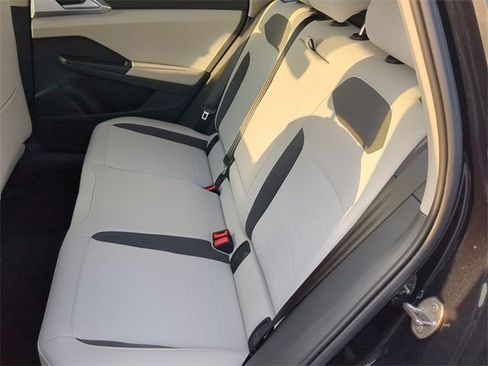 New 2025 Volkswagen Taos SE image 16