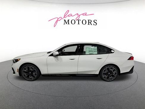 New 2026 BMW 530i xDrive w/ M Sport Package AWD/4WD image 3