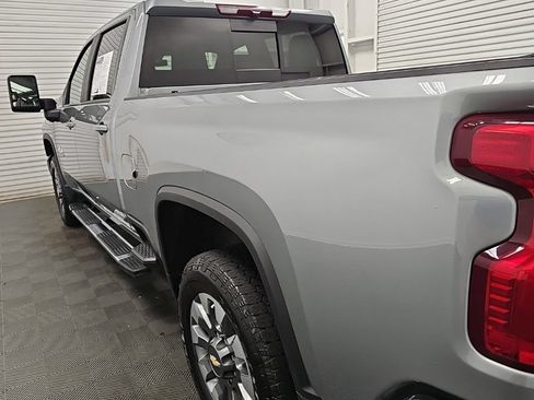 Used 2024 Chevrolet Silverado 2500 LT w/ Texas Edition AWD/4WD image 7