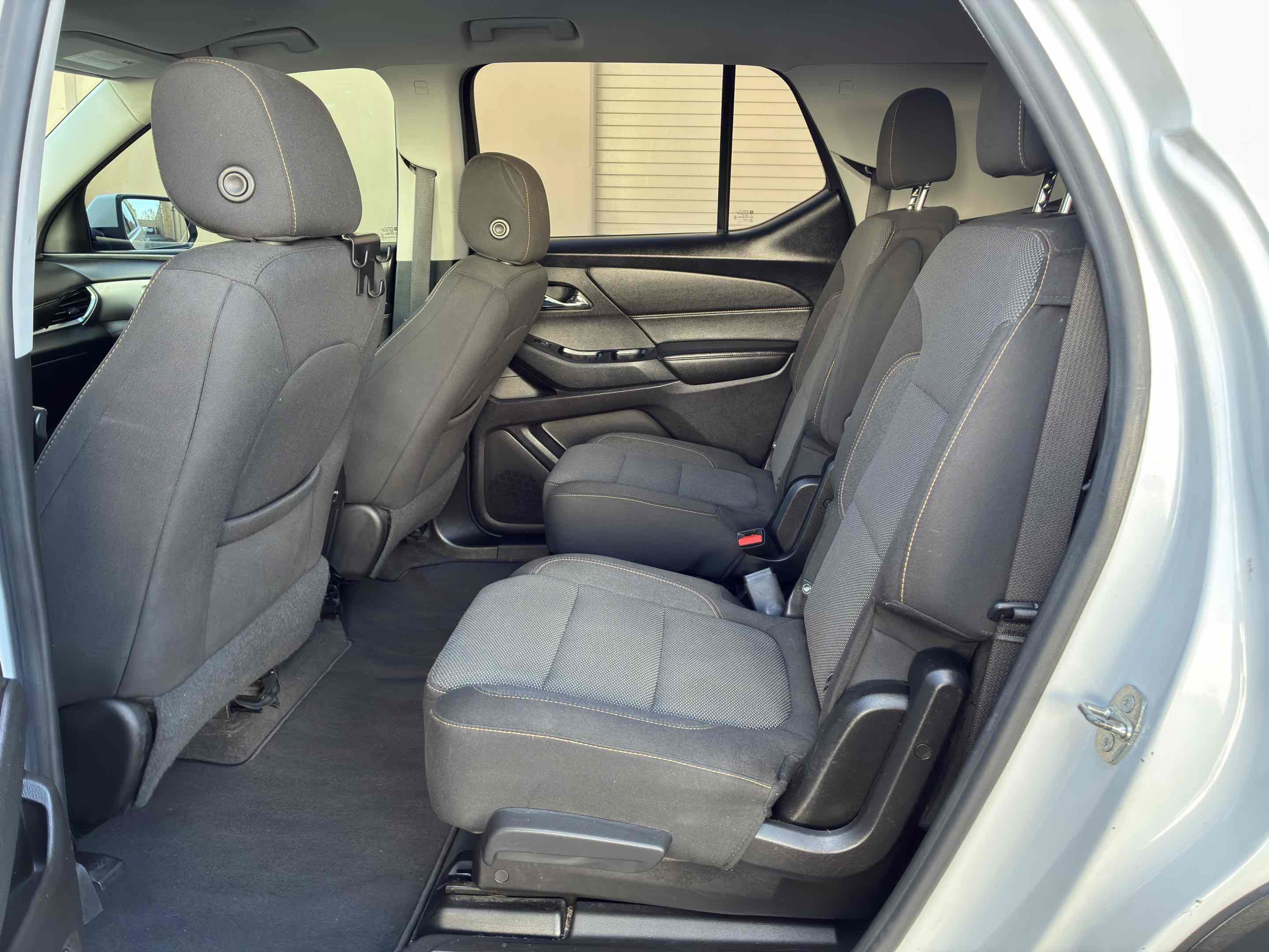 Used 2019 Chevrolet Traverse LT FWD image 50