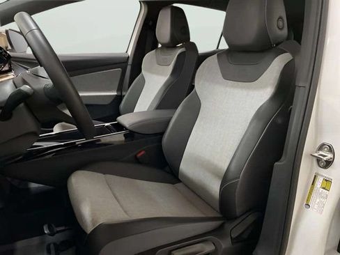 Used 2024 Volkswagen ID.4 2WD image 59