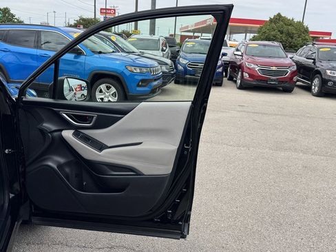 Used 2019 Subaru Forester AWD/4WD image 26