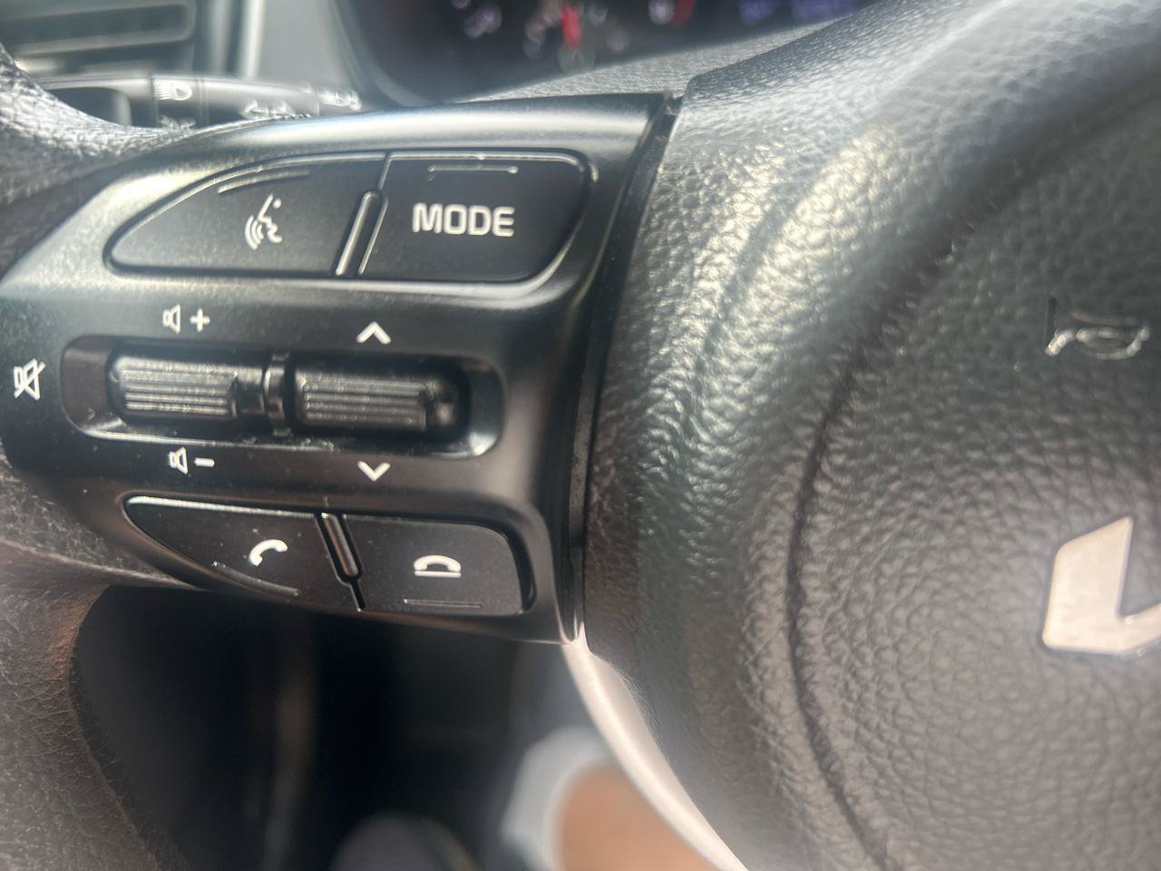 Used 2023 Kia Rio S FWD image 11