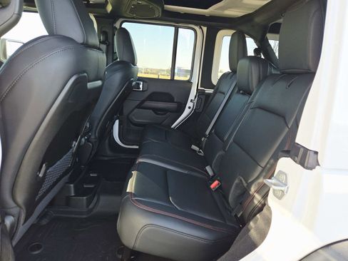 New 2026 Jeep Wrangler Unlimited Rubicon 392 w/ Quick Order Package 27X Moab AWD/4WD image 12