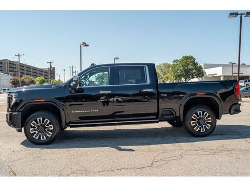 New 2026 GMC Sierra 2500 Denali Ultimate AWD/4WD image 5