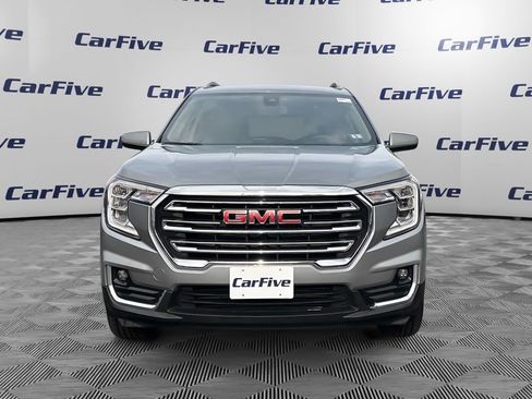 Used 2024 GMC Terrain SLT image 9