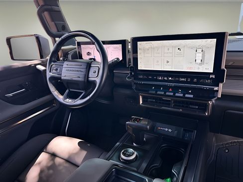 Used 2024 GMC Hummer EV 3X w/ LPO, Illumination Package AWD/4WD image 9