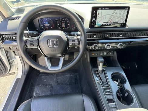 Used 2024 Honda Civic Touring image 18