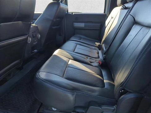 Used 2012 Ford F250 Lariat w/ Lariat Interior Pkg image 19