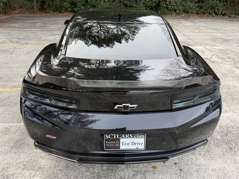 Used 2018 Chevrolet Camaro SS image 9