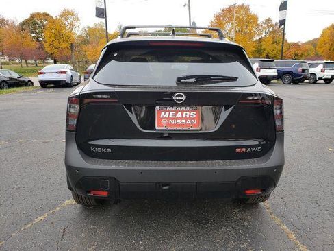 New 2026 Nissan Kicks SR w/ SR Premium Package AWD/4WD image 5