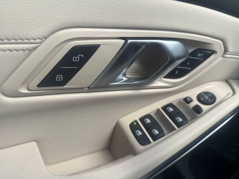 New 2026 BMW 330i xDrive Sedan w/ Premium Package AWD/4WD image 19