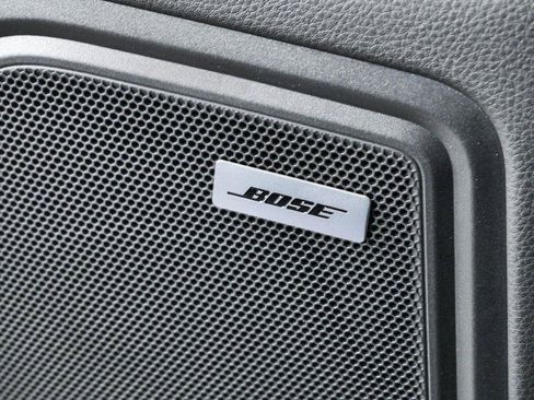New 2026 Porsche Macan Turbo AWD/4WD image 7