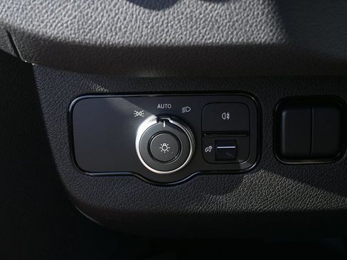Used 2026 Mercedes-Benz Sprinter 3500 image 9