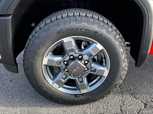 New 2026 GMC Sierra 2500 SLE w/ Preferred Package image 12