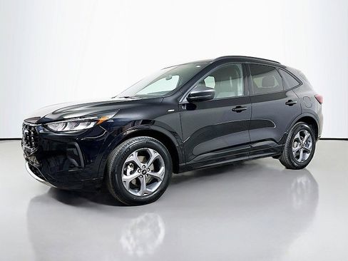 Used 2023 Ford Escape ST-Line w/ Tech Pack #1 image 3