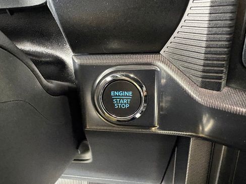 Certified 2025 Ford F150 Platinum w/ Equipment Group 702A High image 22