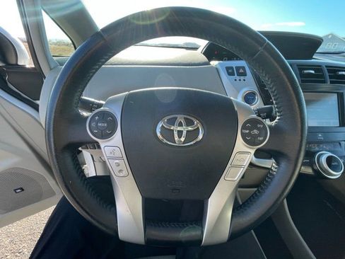 Used 2014 Toyota Prius V Five image 13