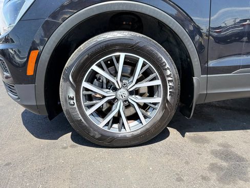 Used 2019 Volkswagen Tiguan SE w/ Panoramic Sunroof Package FWD image 36